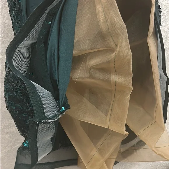 Emerald Green Sleeveless Crew Neck A-line Dress - Picture 12 of 16